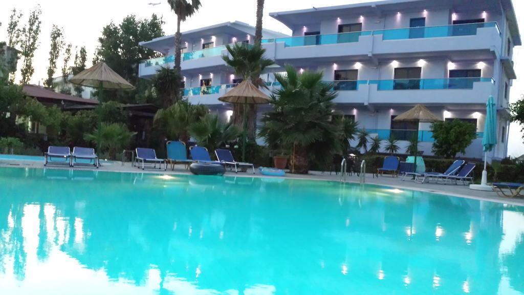 蓝色海滩公寓酒店 伊利索斯 外观 照片